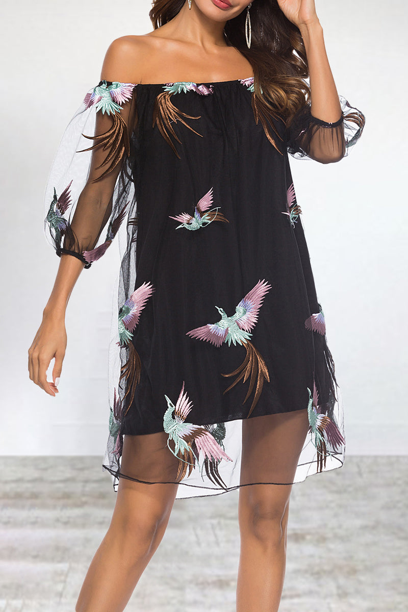 Effortlessly Elegant Dress with a Timeless Design