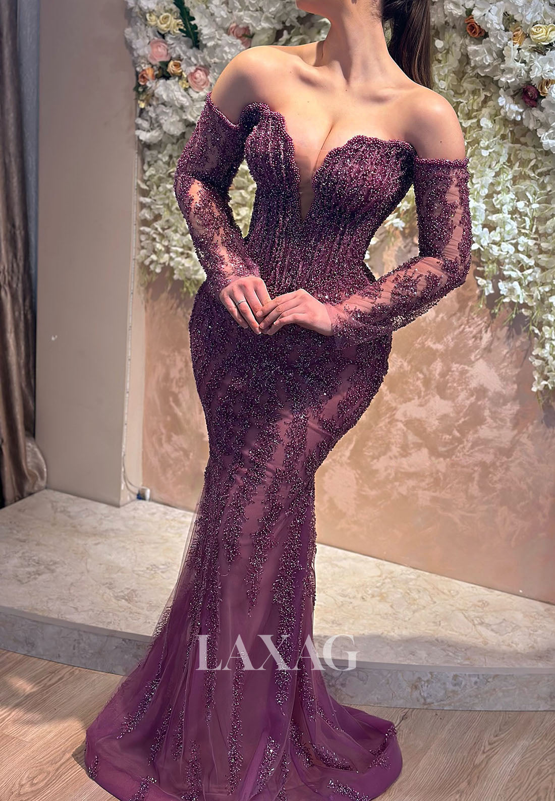 Deep V-Neck Fully Sequined Beaded Formal Gowns Long-Sleeves Floor-Length Mermaid Evening Dress