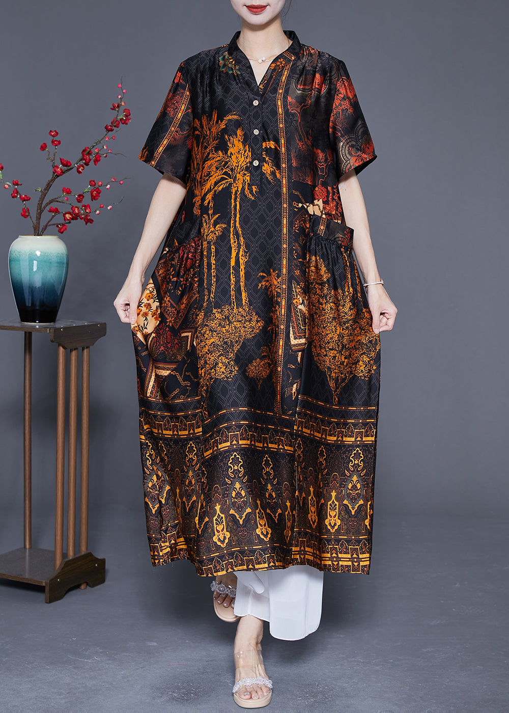 Beautifully Crafted Dress in a Classic Style