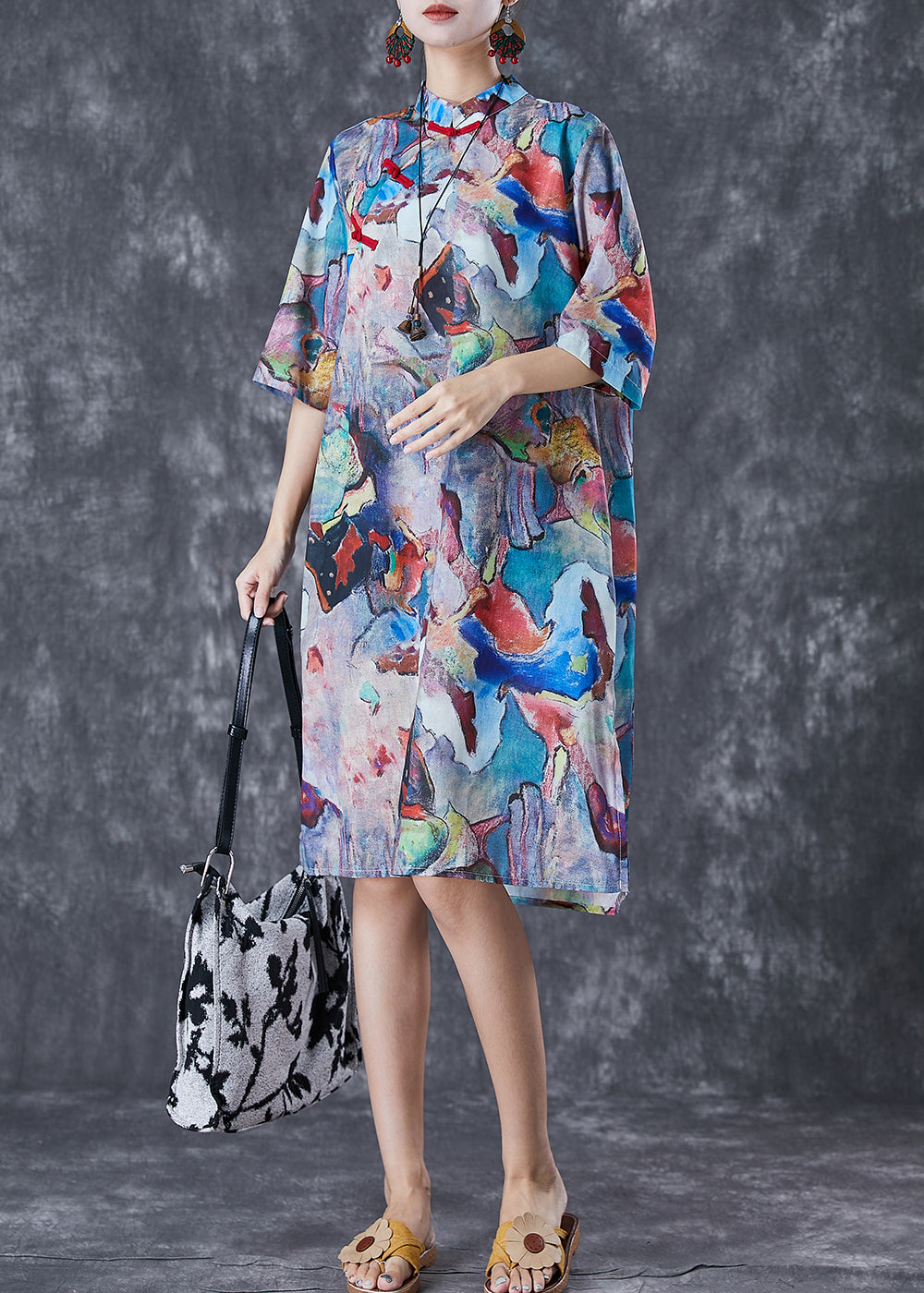 Abstract Print Mandarin Collar Frog Button Short Sleeve Side Slit Shift Dress