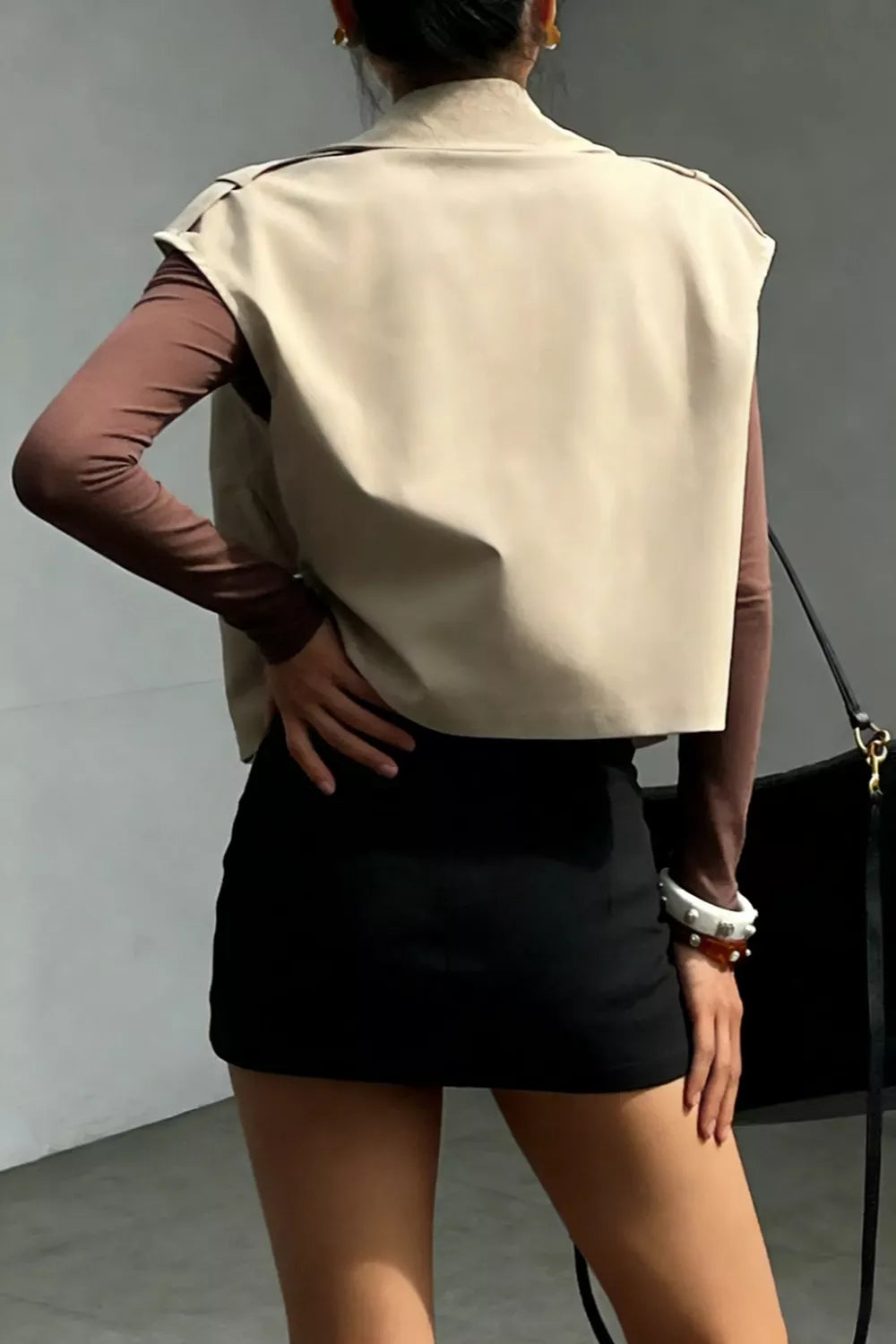 Double Breasted Lapel Collar Sleeveless Cropped Trench Vest 5