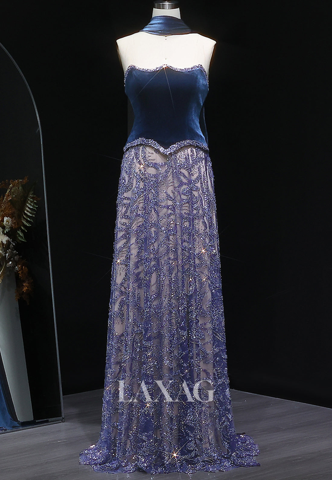 Sweetheart Sleeveless Sweep Train A-Line Evening Dress Beaded Sequined Sheer Formal Gowns