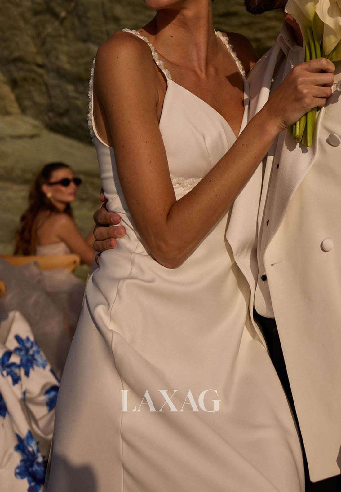 Spaghetti Straps V-Neck Sleeveless Fitted Wedding Dress Off-Shoulder Floor-Length Satin Formal Gowns