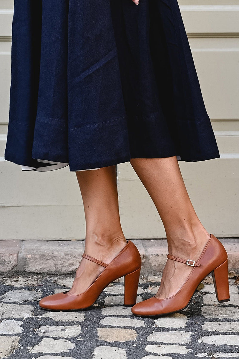 Round Toe Buckle Strap Block Heel Mary Jane Pumps