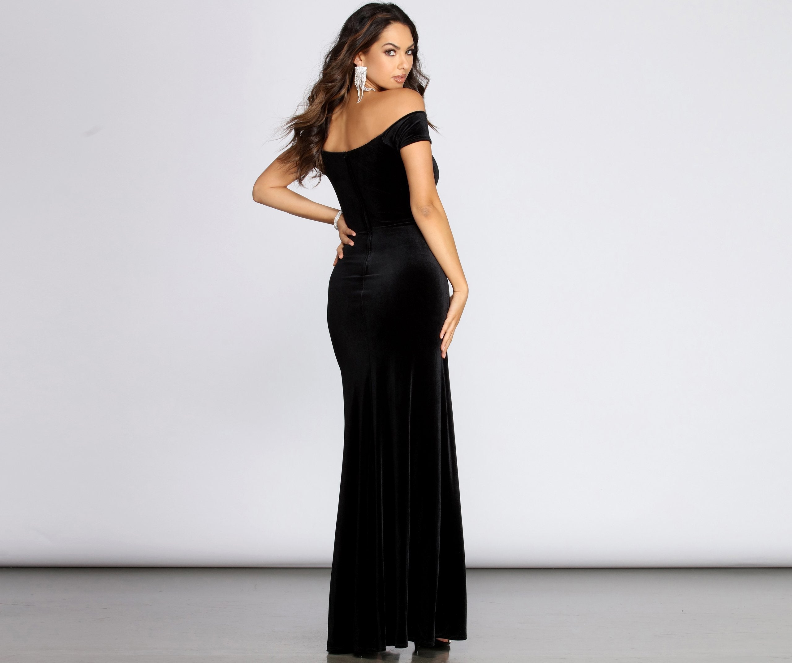 Velvet Off Shoulder Sweetheart High Split Mermaid Maxi Gown