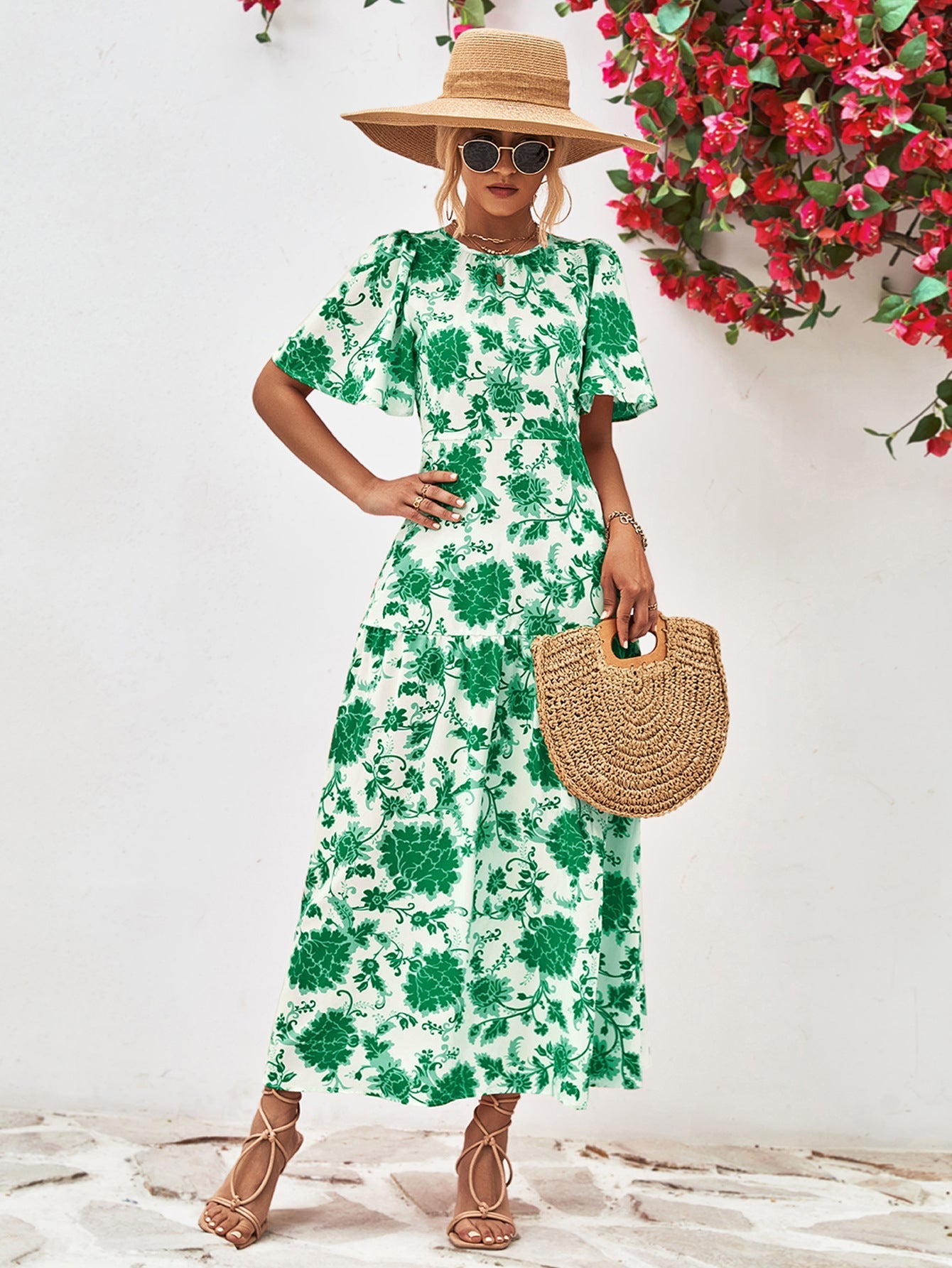 Classic Vintage Dress with a Flattering Fit