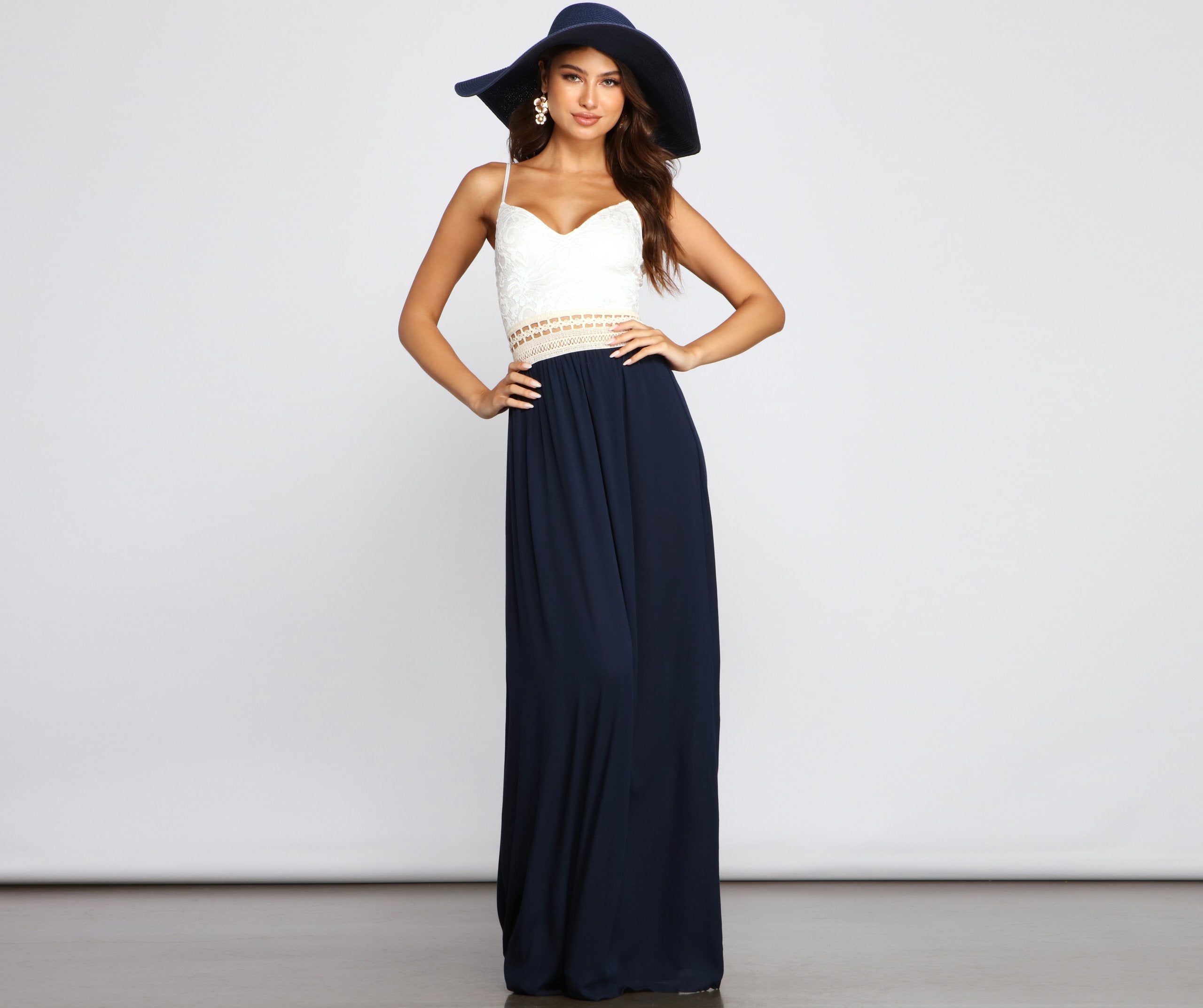 Lace Crochet Sweetheart Spaghetti Strap Waistband Maxi Dress - View 5