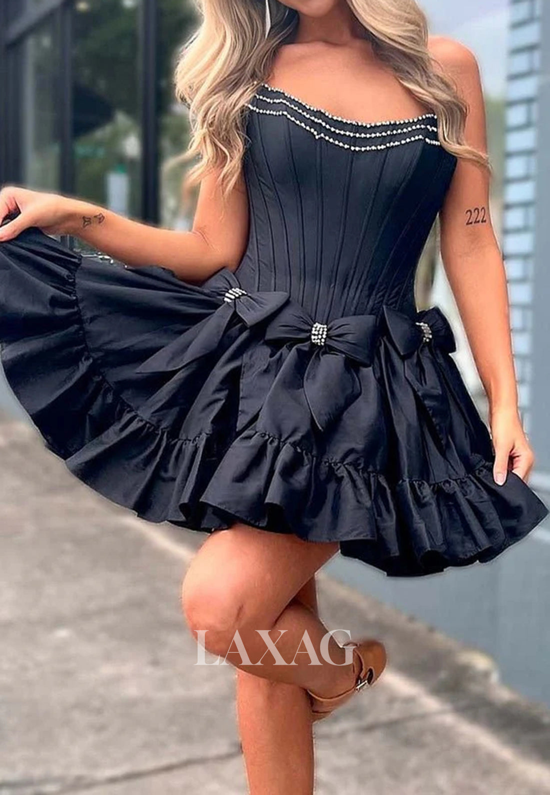 Scoop-Neck Sleeveless Beaded Pleated Satin A-Line Party Homecoming Dress with Bows