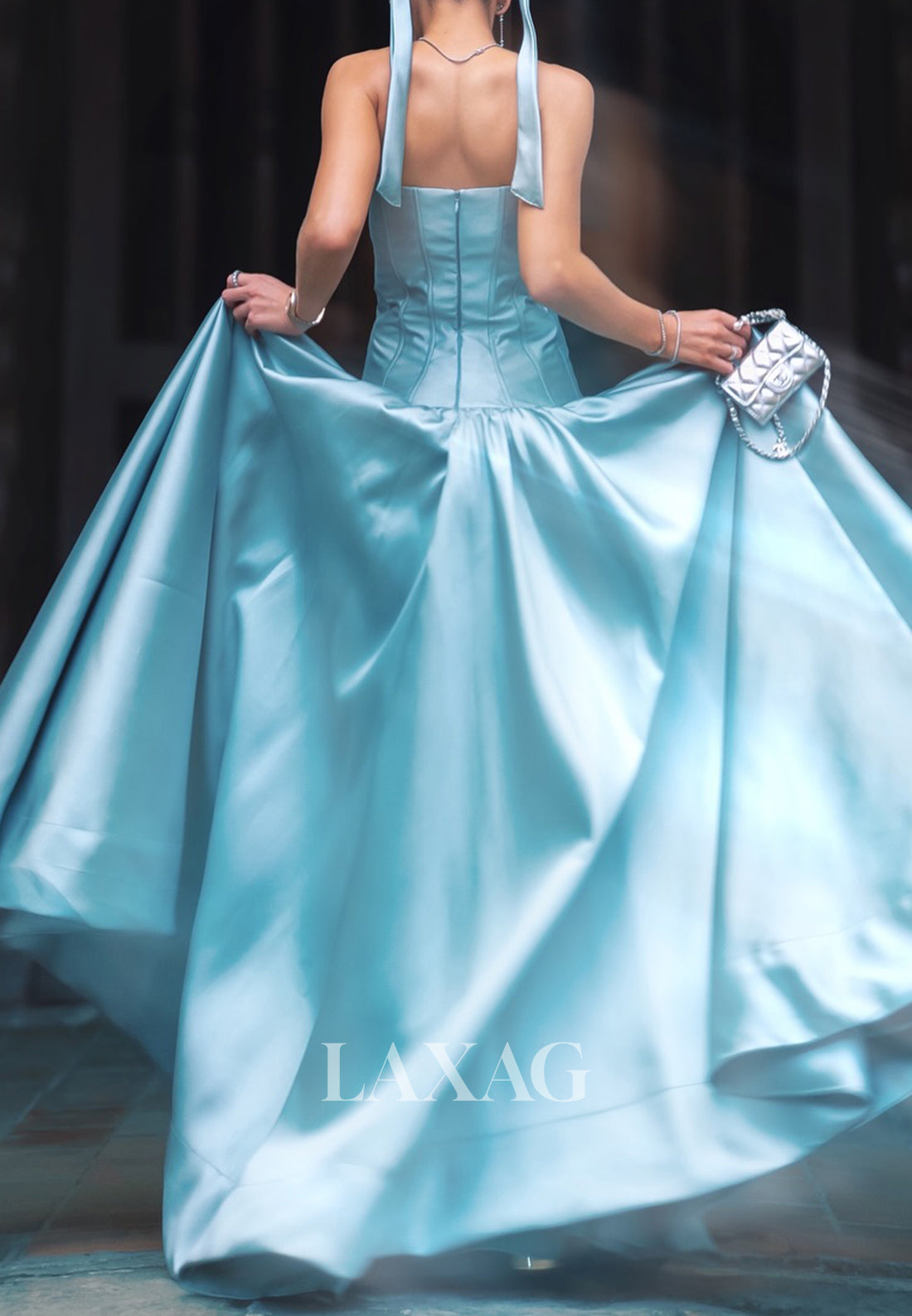 Off-Shoulder Tube Top Sleeveless A-Line Evening Dress Pleated Satin Floor-Length Formal Gowns