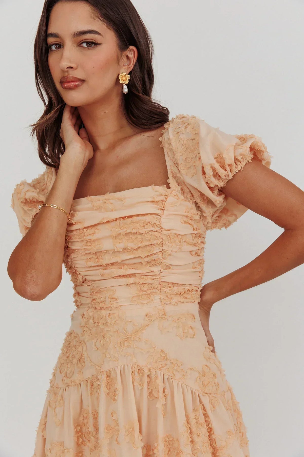 Textured Floral Square Neck Puff Sleeve Ruched Bodice Midi Dress 3