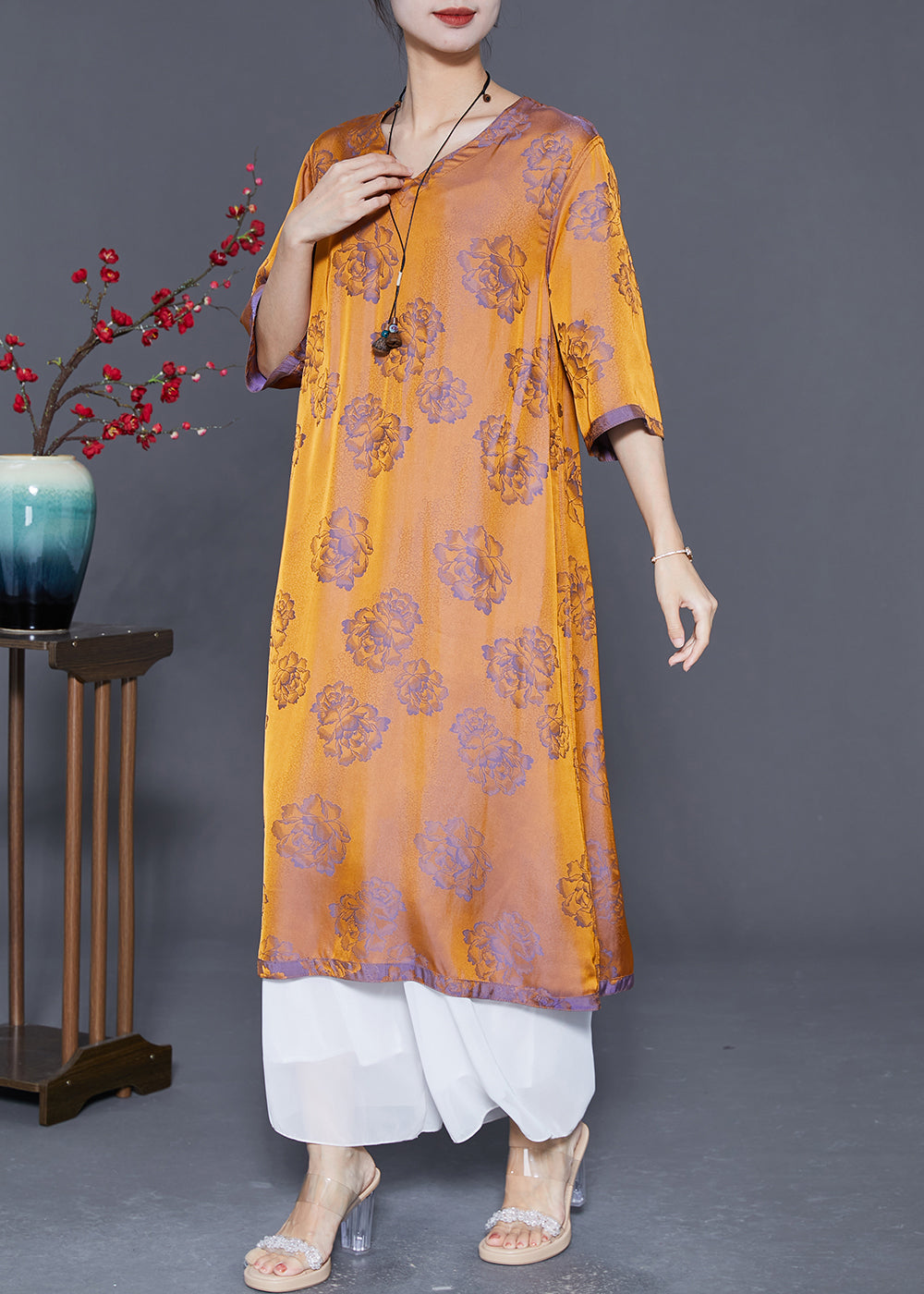 Well Tailored Dress with a Graceful Silhouette