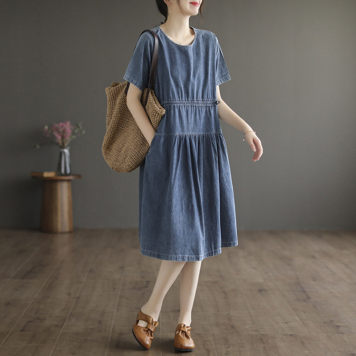 Sophisticated Dress with a Clean Classic Look