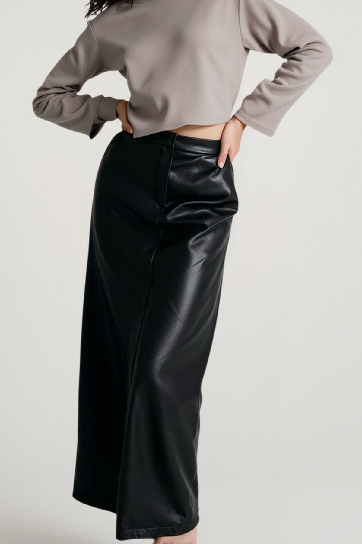High Waist Faux Leather Front Slit A-Line Maxi Skirt 3