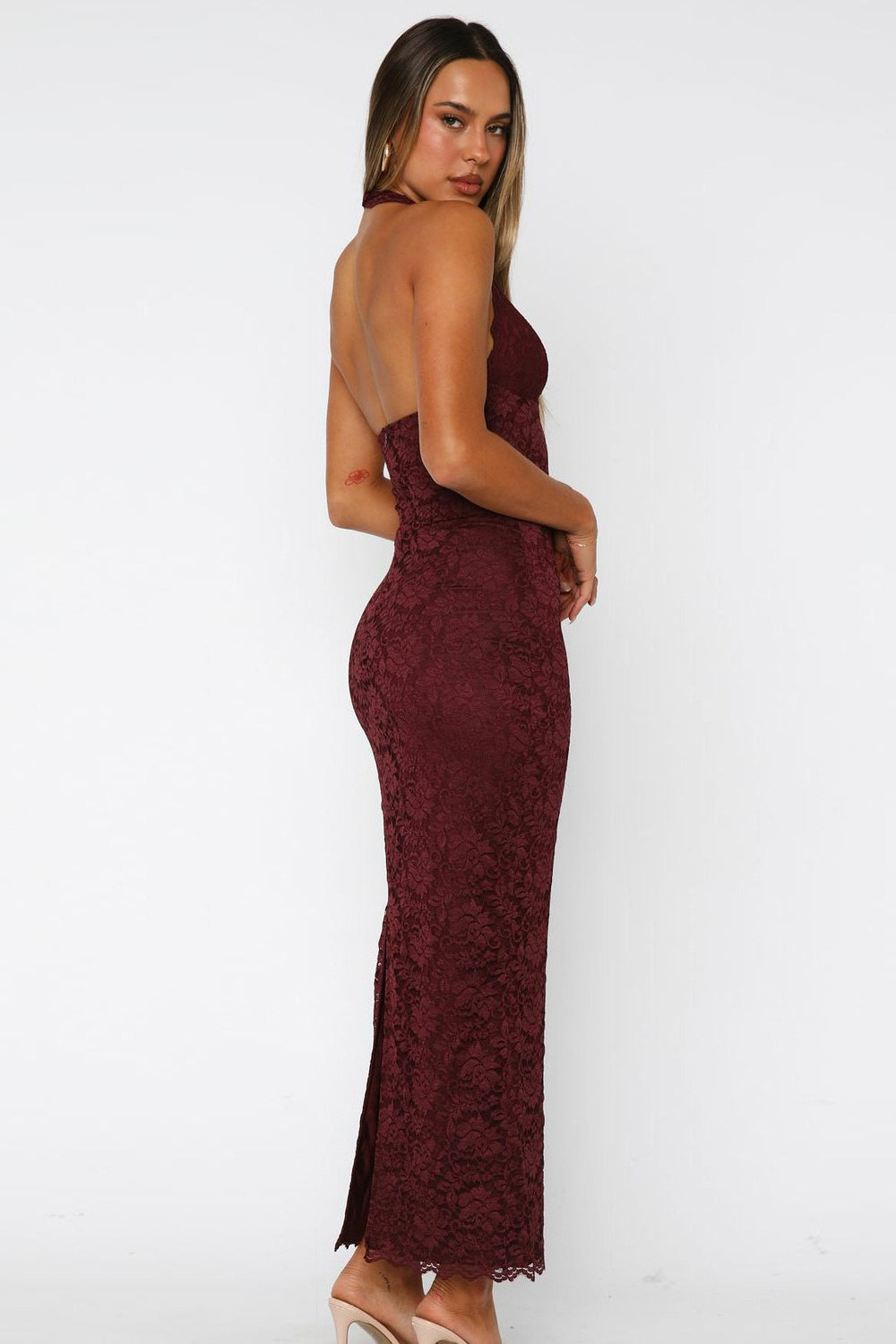 Lace Scallop V-Neck Bodycon Mermaid Maxi Dress