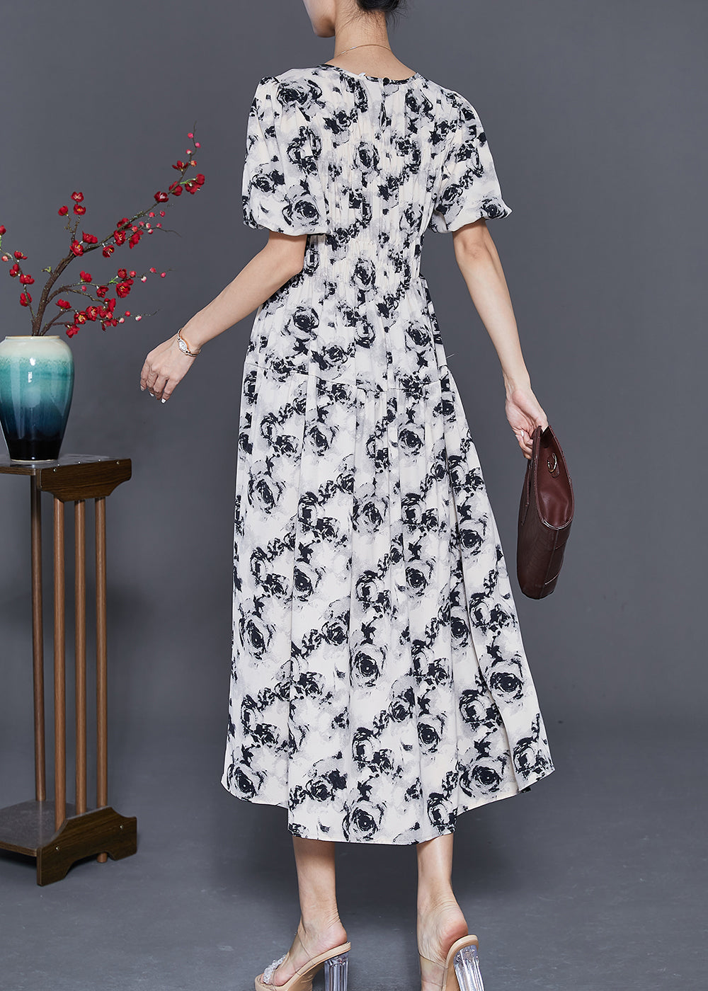 Beautifully Crafted Dress in a Classic Style