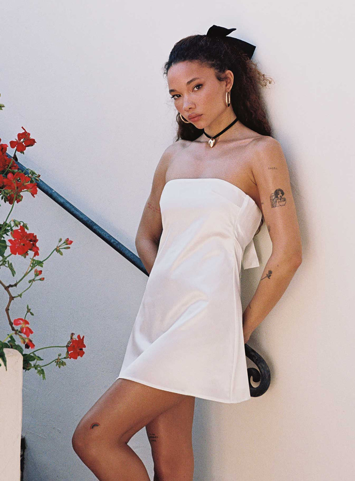 Strapless Straight Neck Bow Back A-Line Mini Dress