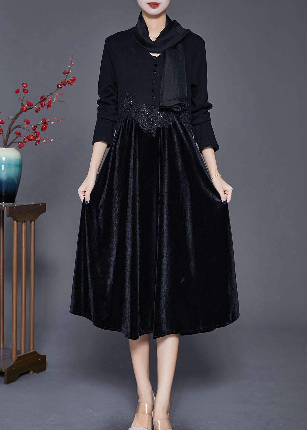 Classic Vintage Dress with a Flattering Fit