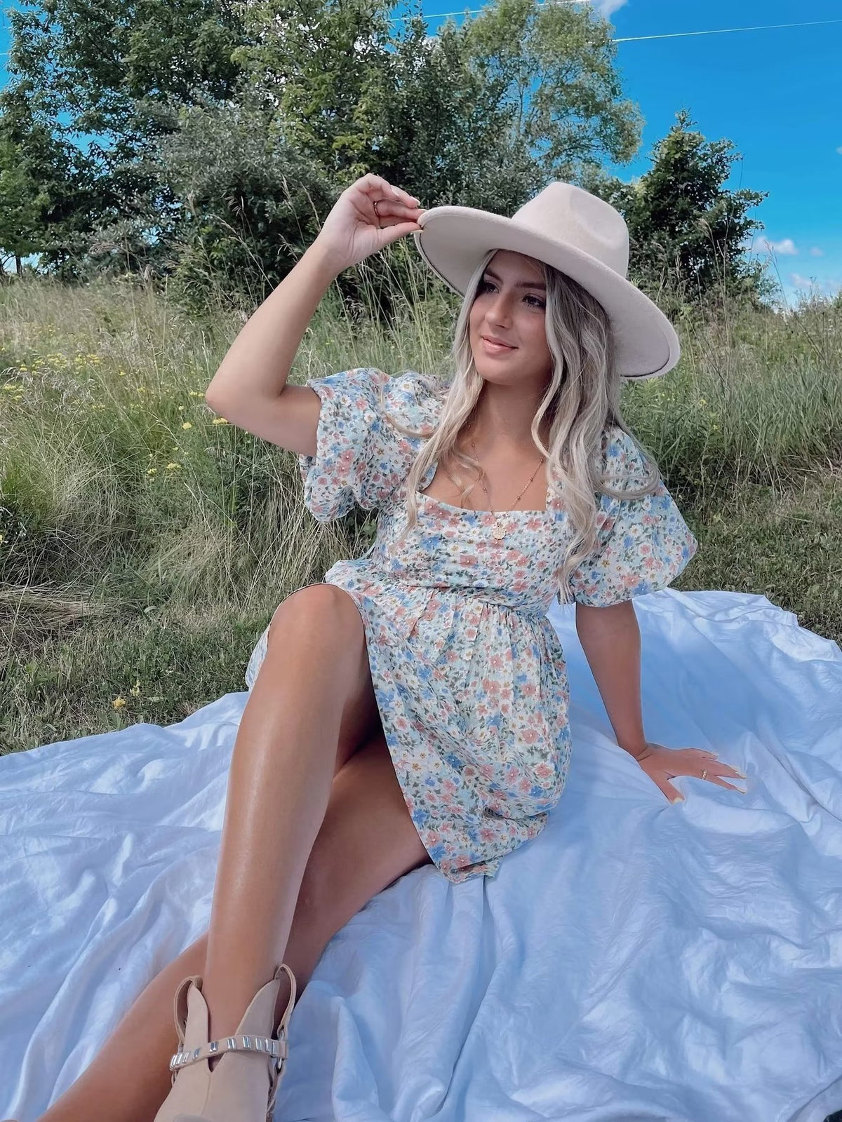 Floral Print Sweetheart Neck Puff Short Sleeve Babydoll Mini Dress 2