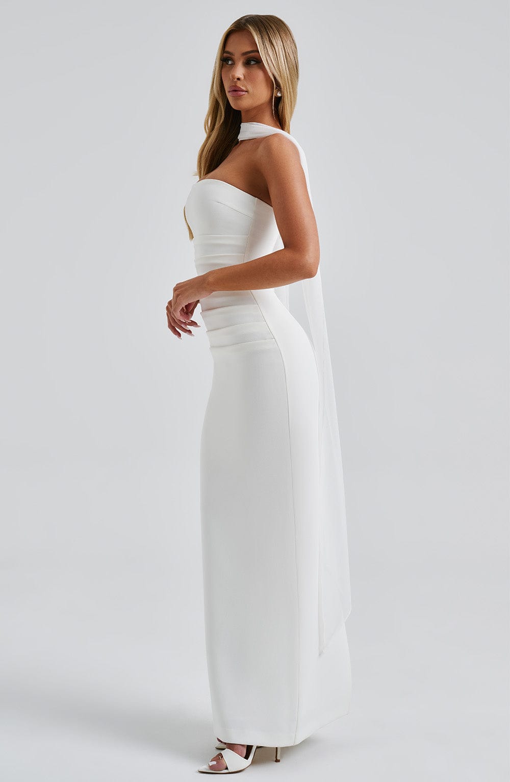 Strapless Ruched Bodycon Maxi Dress with Neck Scarf and Mesh Gloves 23