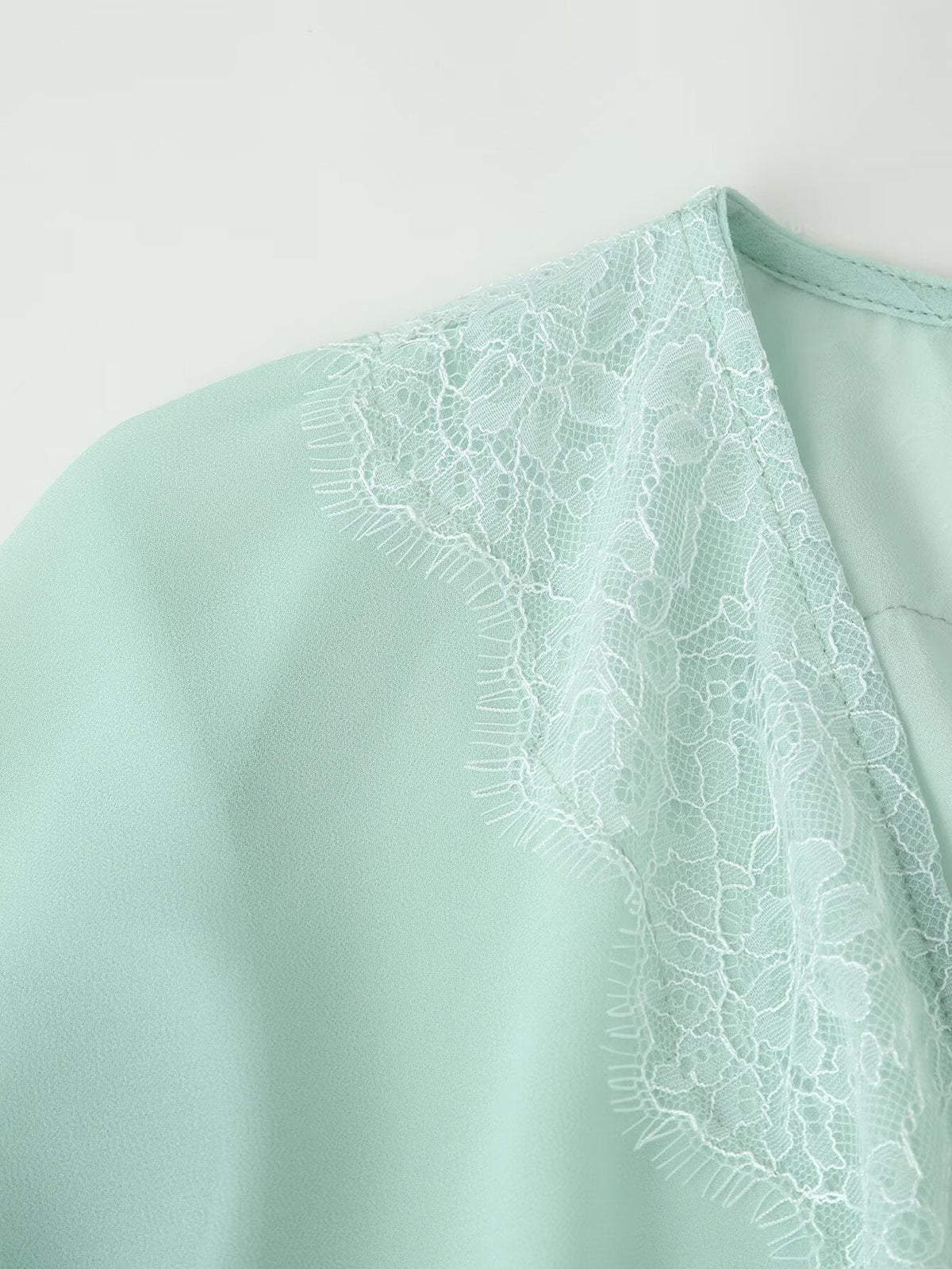 Women Fashionable Loose Long Sleeve Lace Pleated Dress