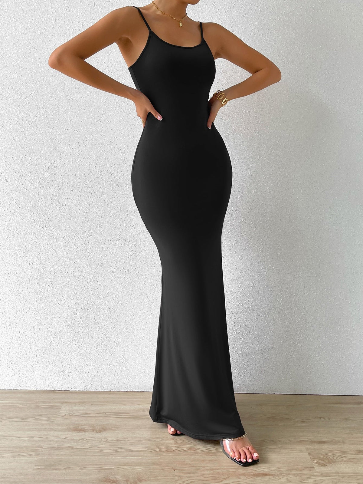 Scoop Neck Spaghetti Strap Bodycon Mermaid Hem Maxi Dress 4