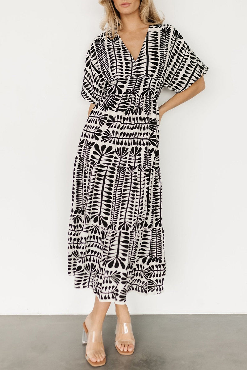 Gloria Exclusive Printed Vintage Holiday Dresses with Striped Print, Patchwork and V Neck Evening Wear Edit