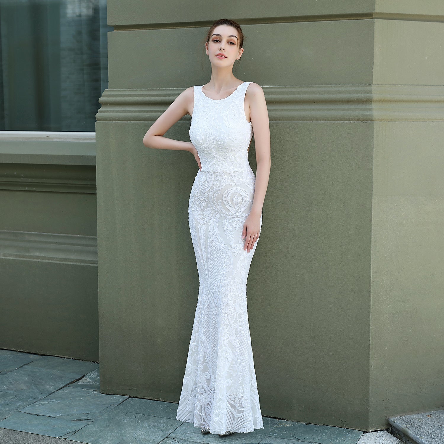 Sequin Round Neck Sleeveless Mermaid Gown