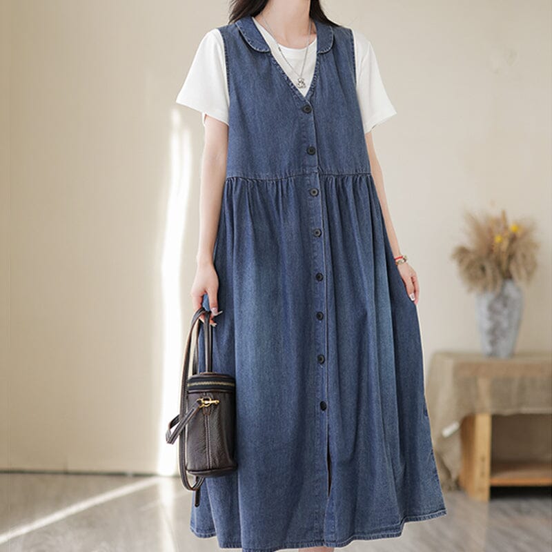 Classic Vintage Dress with a Flattering Fit