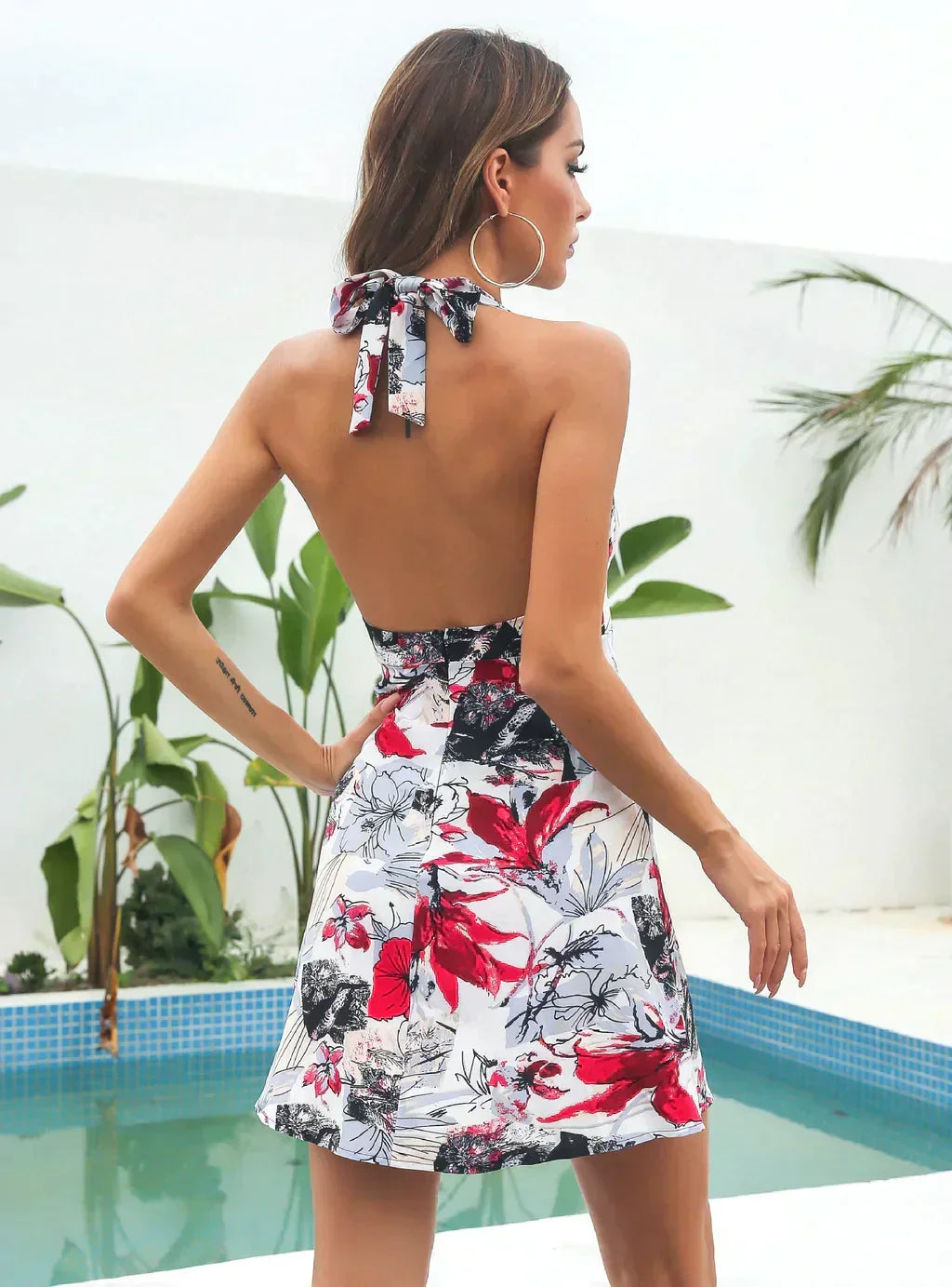 Retro Floral Print Twist Halter Neck Keyhole Cut Out Mini Dress 4
