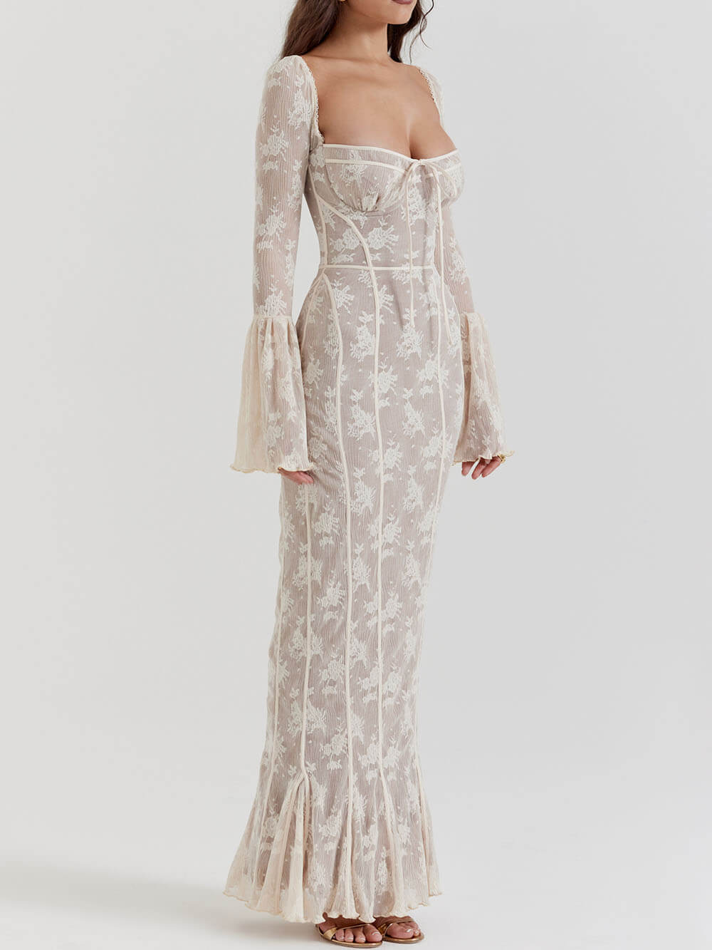 Antoinette-Elegance Lace Maxi Dress - View 4