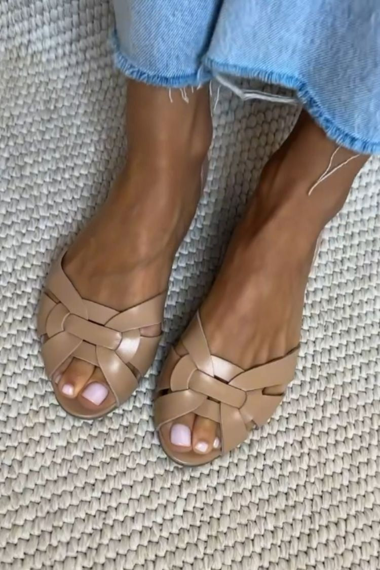 Woven Strap Closed Toe Flat Slide Sandals