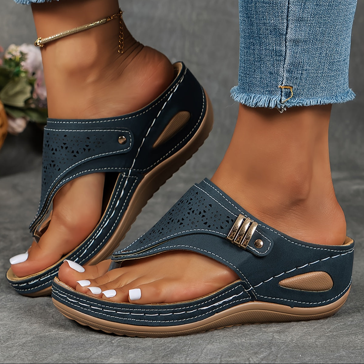 Cut Out Toe Post Thong Wedge Sandals