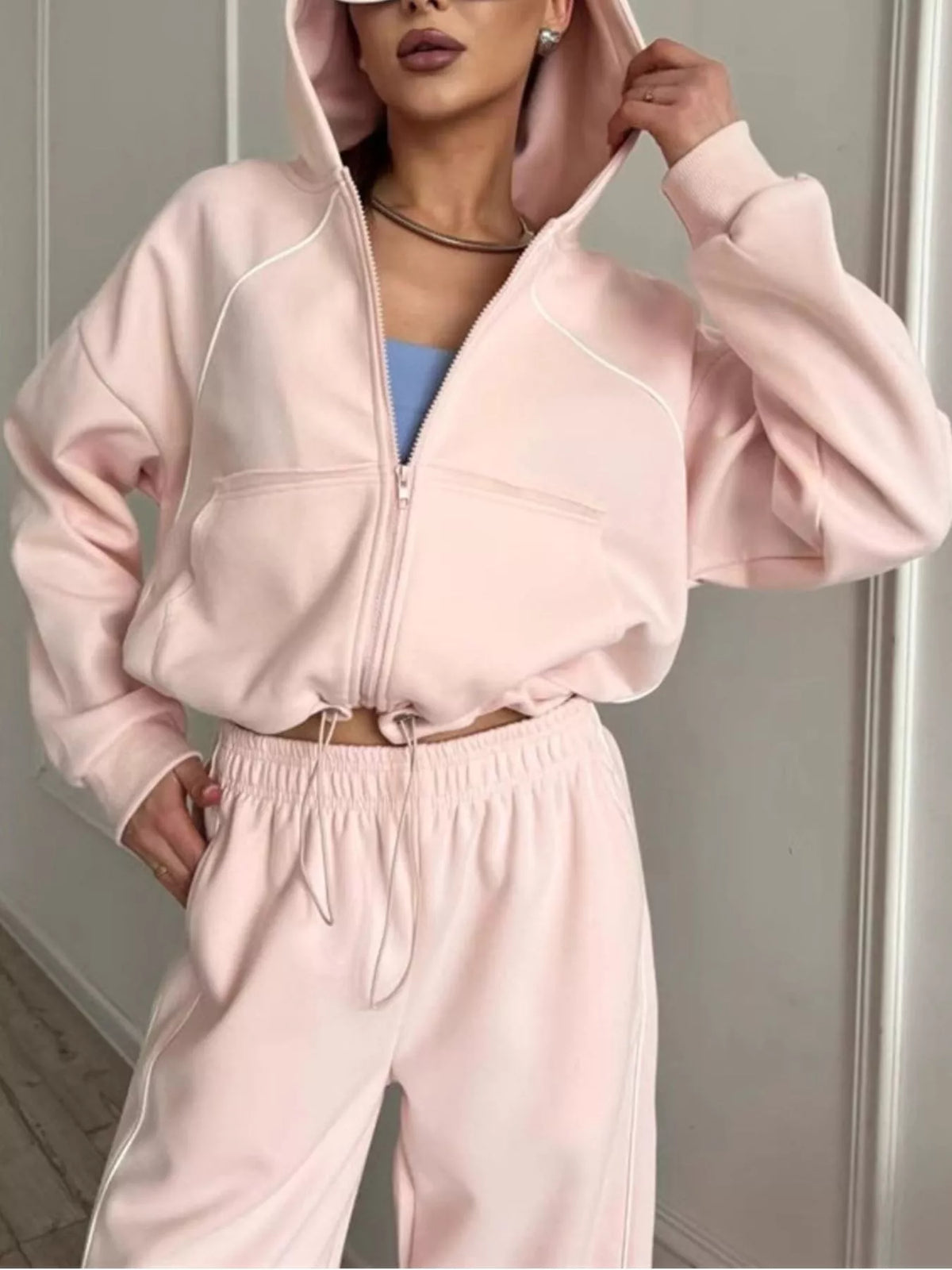 Fleece Zip Front Cropped Hoodie and Drawstring Hem Joggers Two Piece Set 2