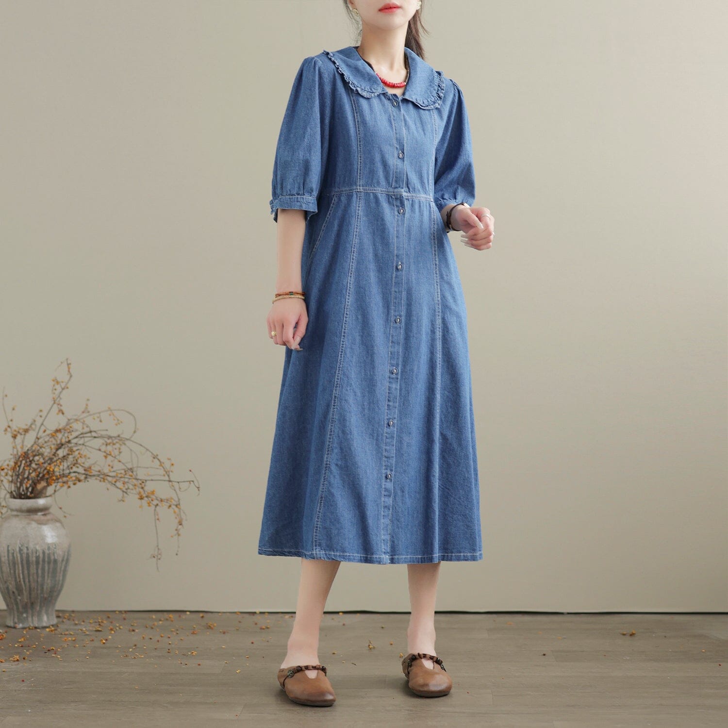 Well Tailored Dress with a Graceful Silhouette
