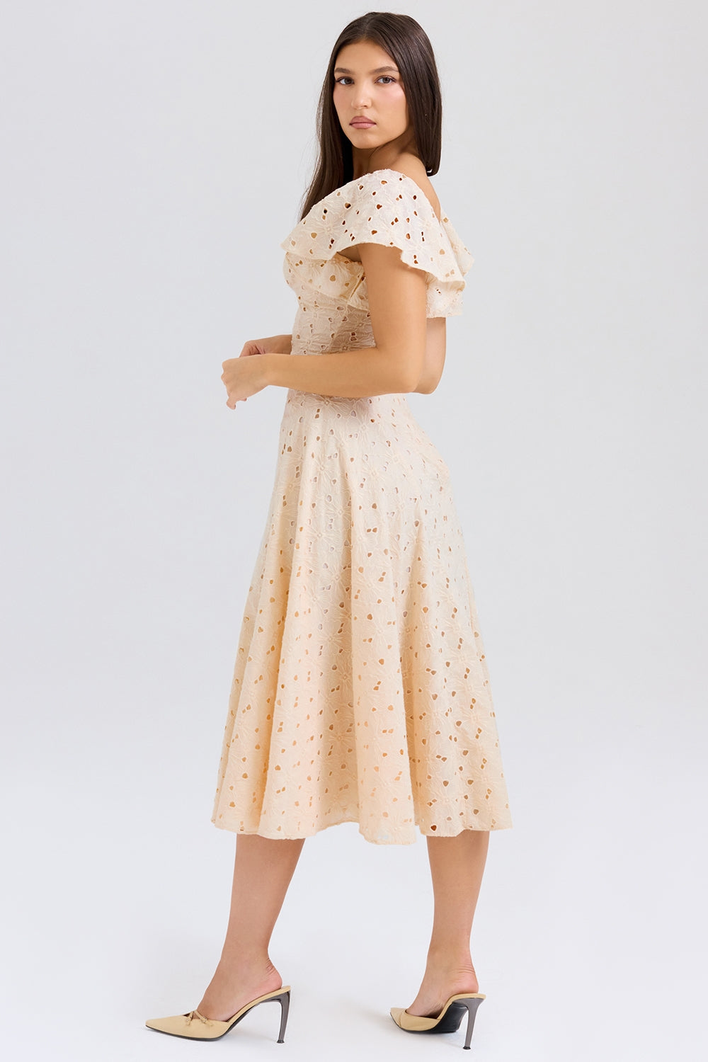 Broderie Anglaise Flutter Sleeve Sweetheart Fit and Flare Midi Dress 7