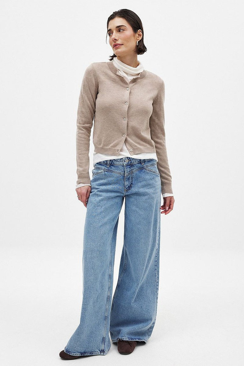Essential Round Neck Cardigan