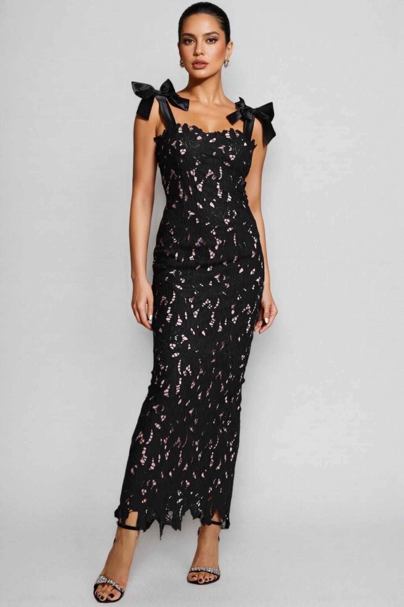 Calixea Sleeveless Lace Bow Maxi Dress - View 2