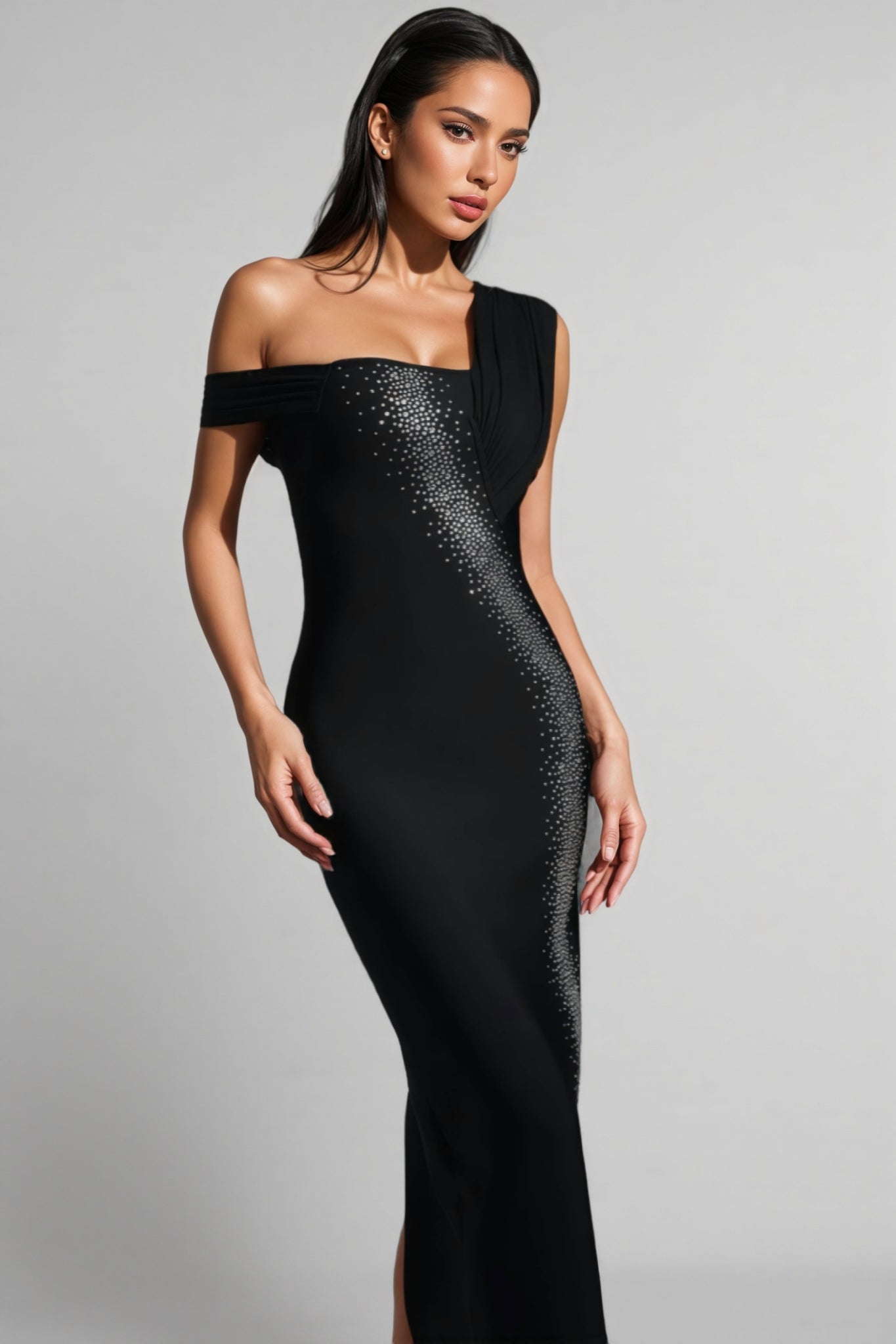 Zinnilk One Shoulder Diamond Bandage Maxi Dress - View 2