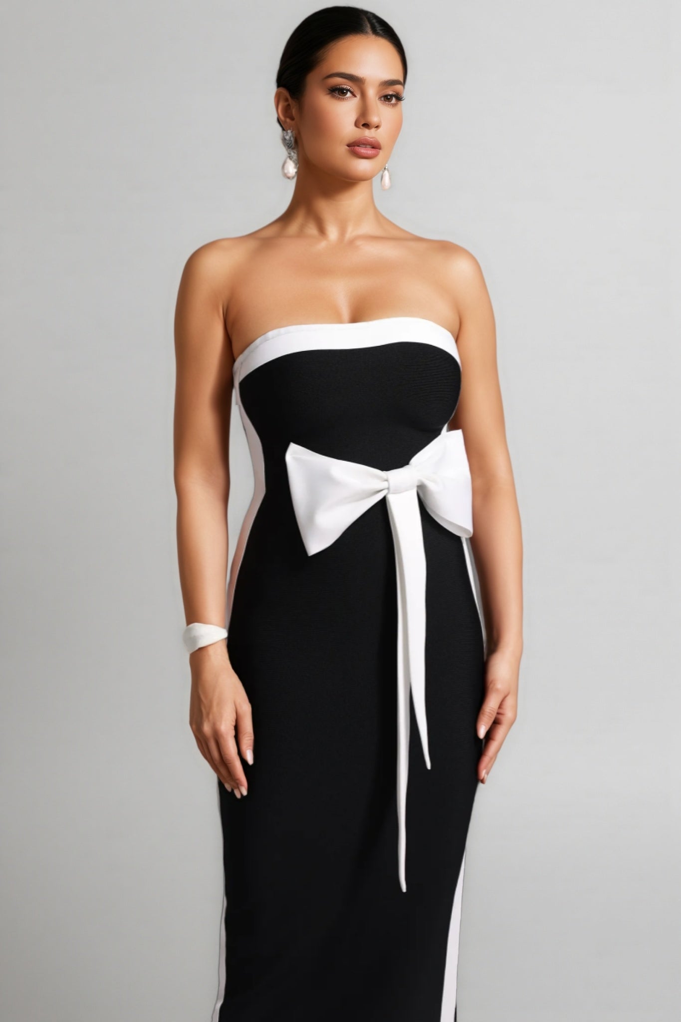 Lala Bandage Strapless Bow Maxi Dress - View 2