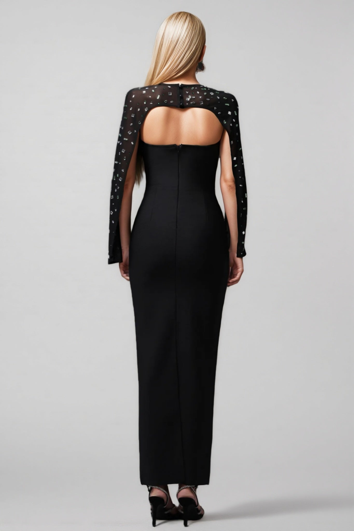 Trudie V-Neck Sleeveless Diamond Maxi Dress - View 5