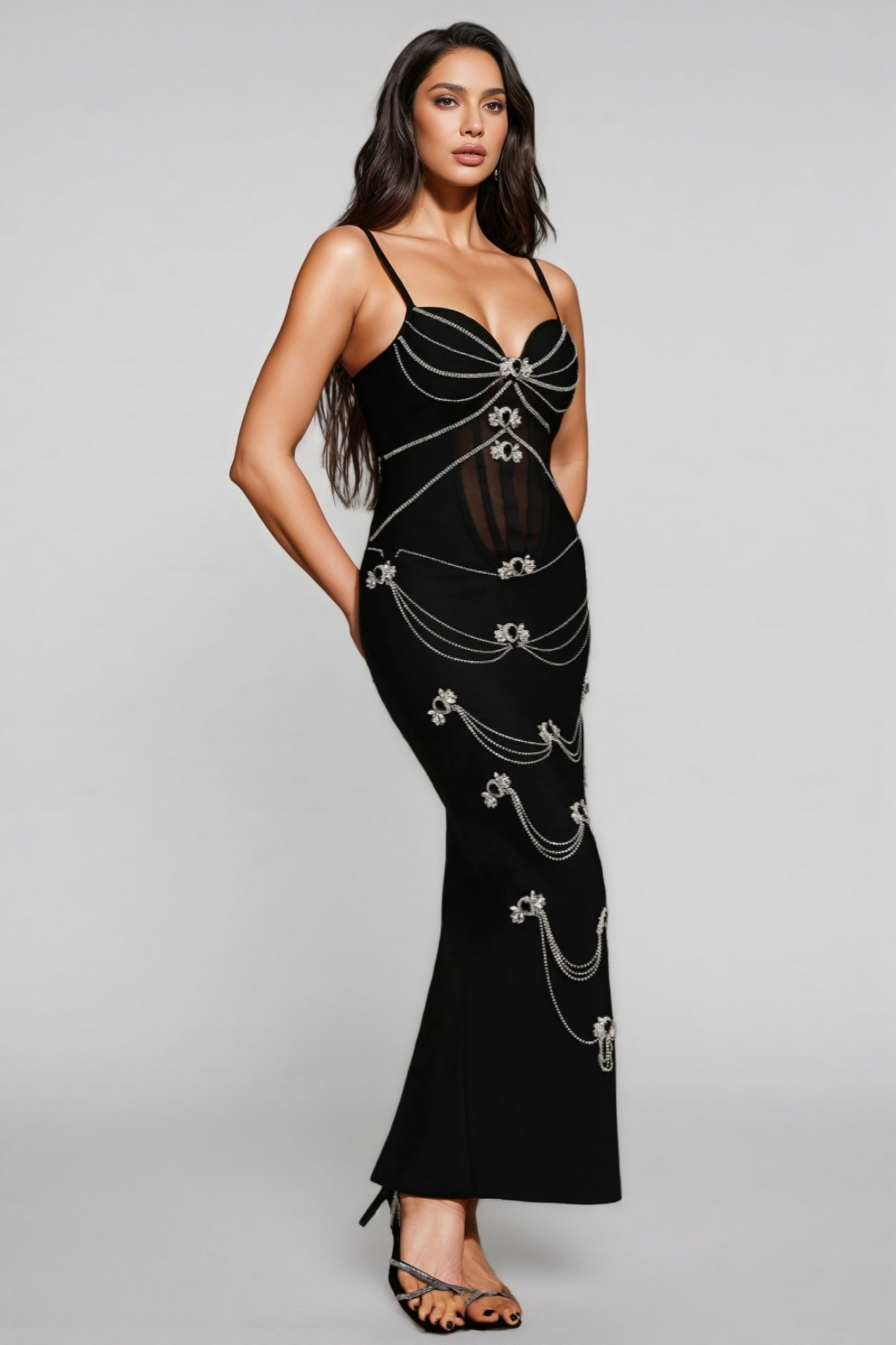 Geyren Sleeveless Diamond V-Neck Bandage Maxi Dress - View 2