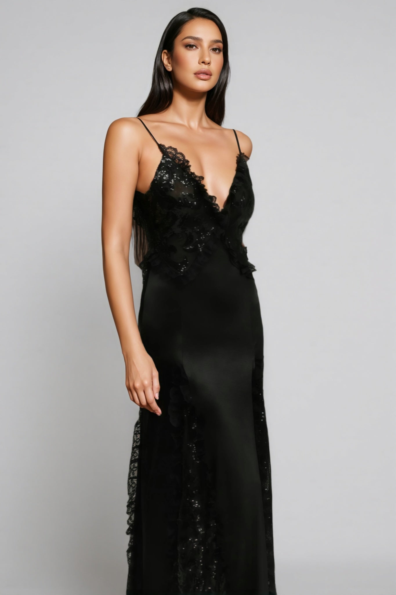 Vali Sleeveless V Neck Lace Maxi Dress - View 4