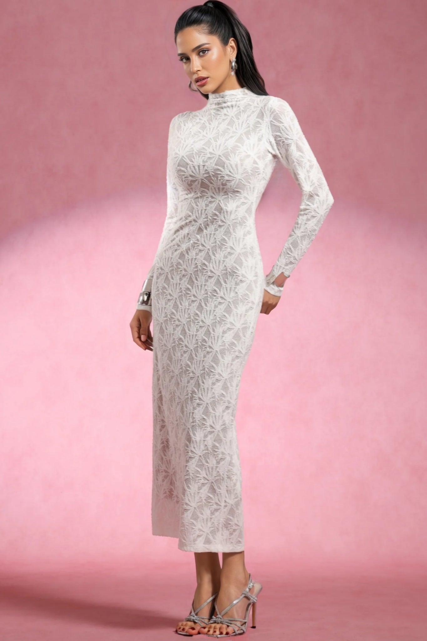 Riala Long Sleeves Lace Maxi Dress - View 3