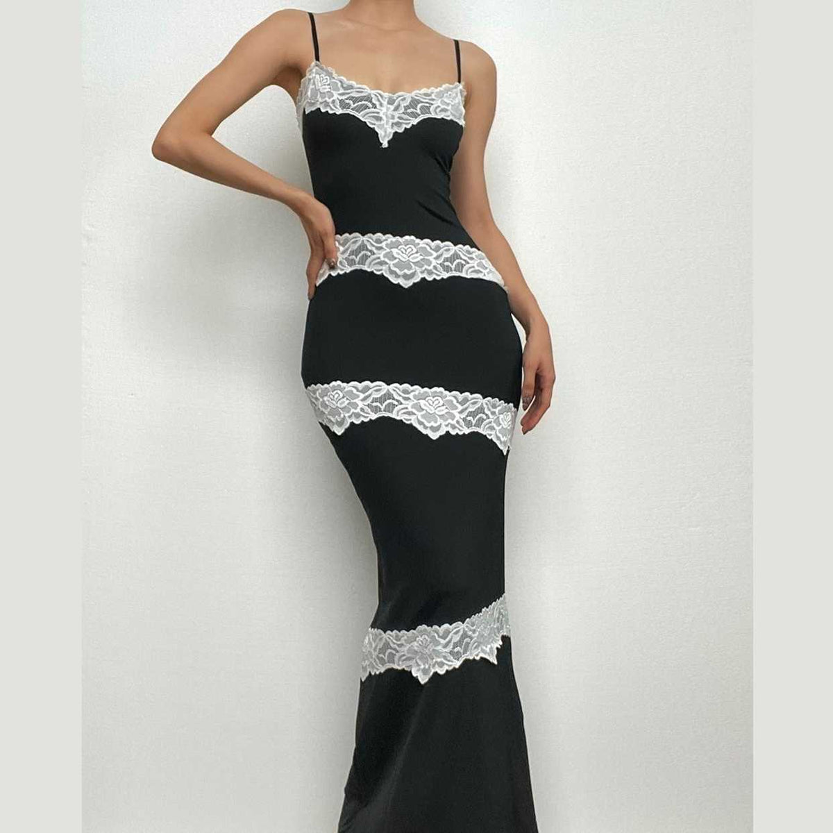Contrast Lace Panel Spaghetti Strap Bodycon Mermaid Maxi Dress