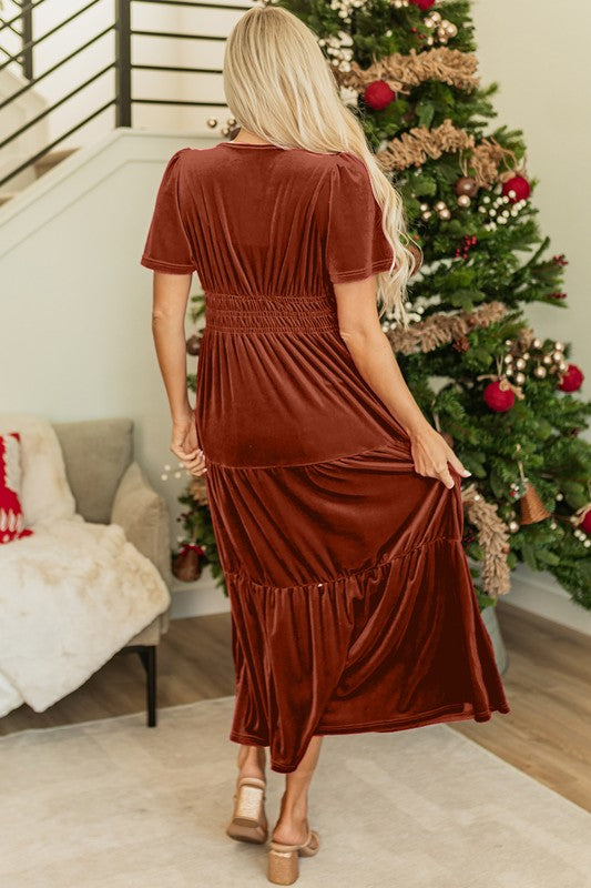 Paula Statement Women's Maxi Dress with Short Sleeves and Ruched Waist Boutique Edit
