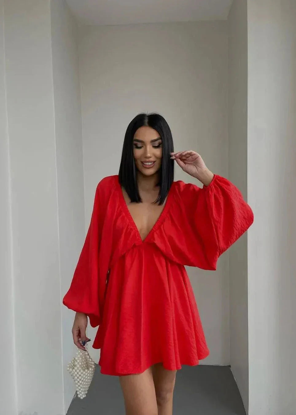 Elegant V Neck Lantern Sleeve Dress