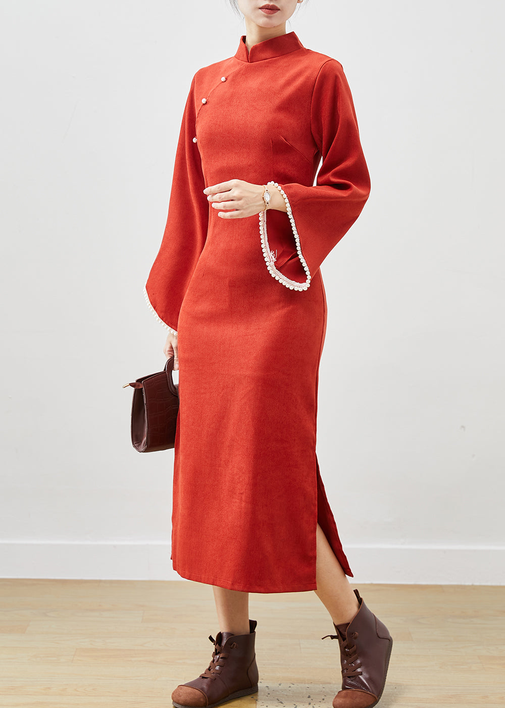 Sophisticated Dress with a Clean Classic Look