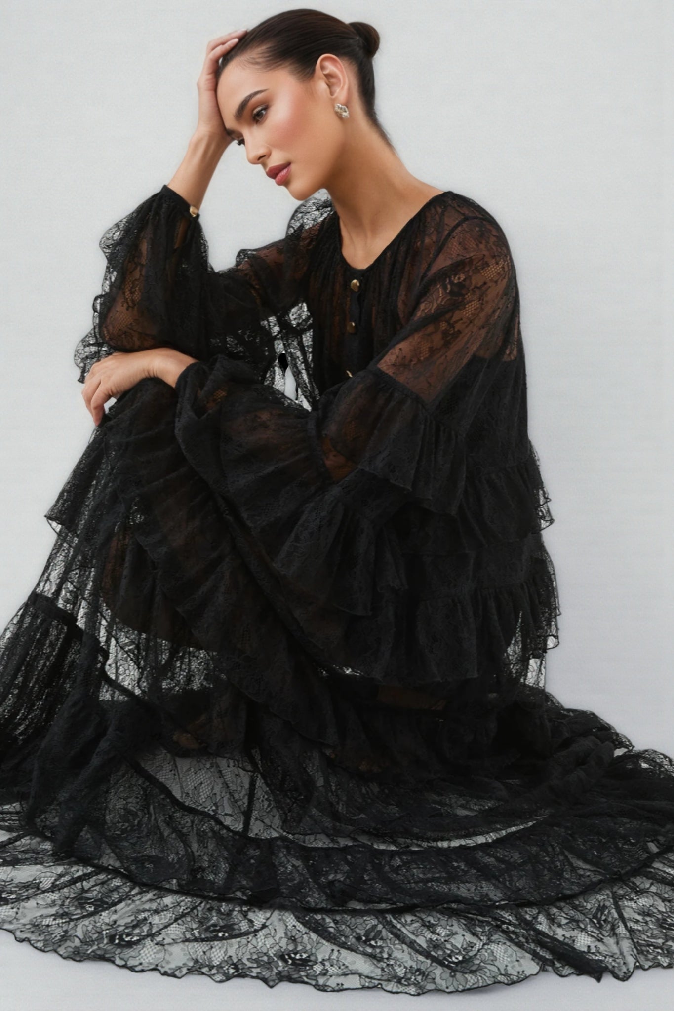 Varekx Black Round Neck Lace Maxi Dress - View 4