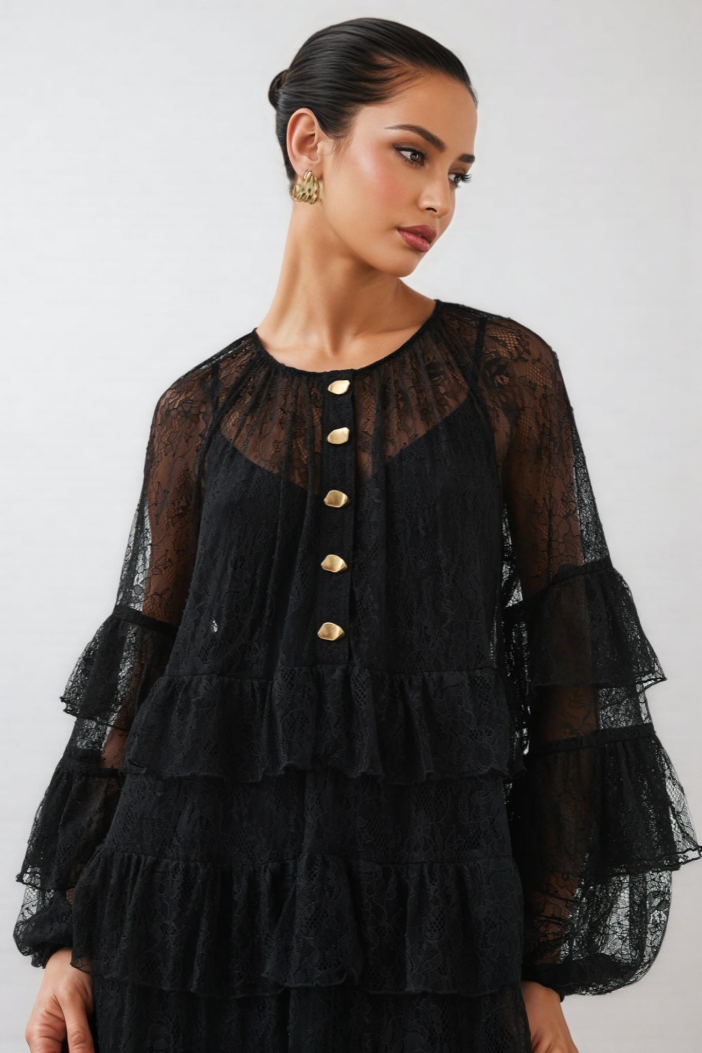 Varekx Black Round Neck Lace Maxi Dress - View 3