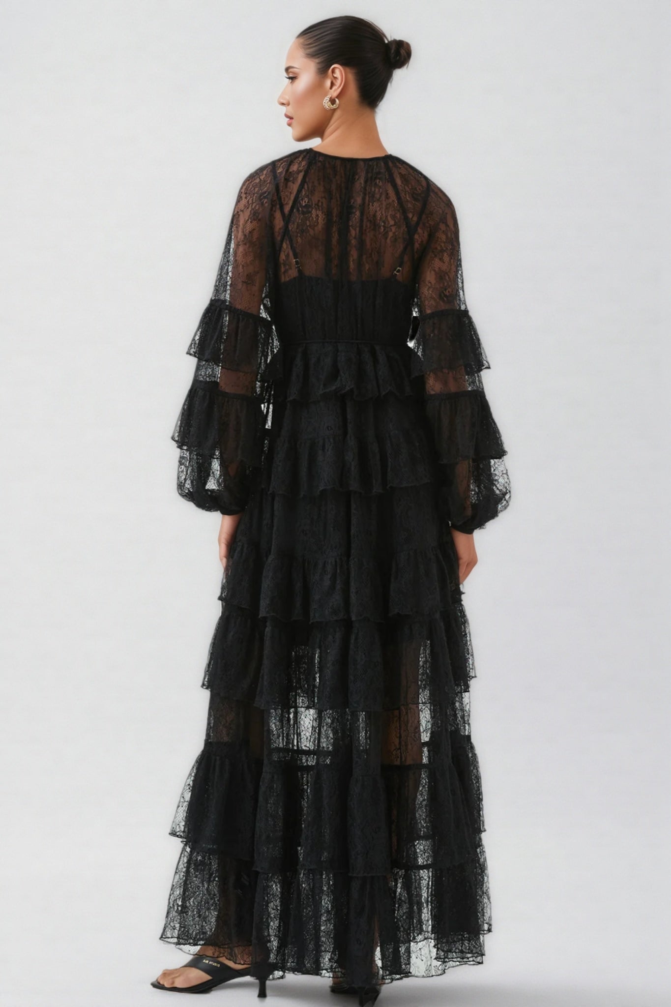 Varekx Black Round Neck Lace Maxi Dress - View 5